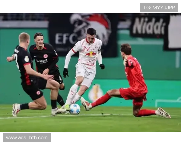 勒沃库森3-1十人法兰克福，加西亚破门锁定胜局